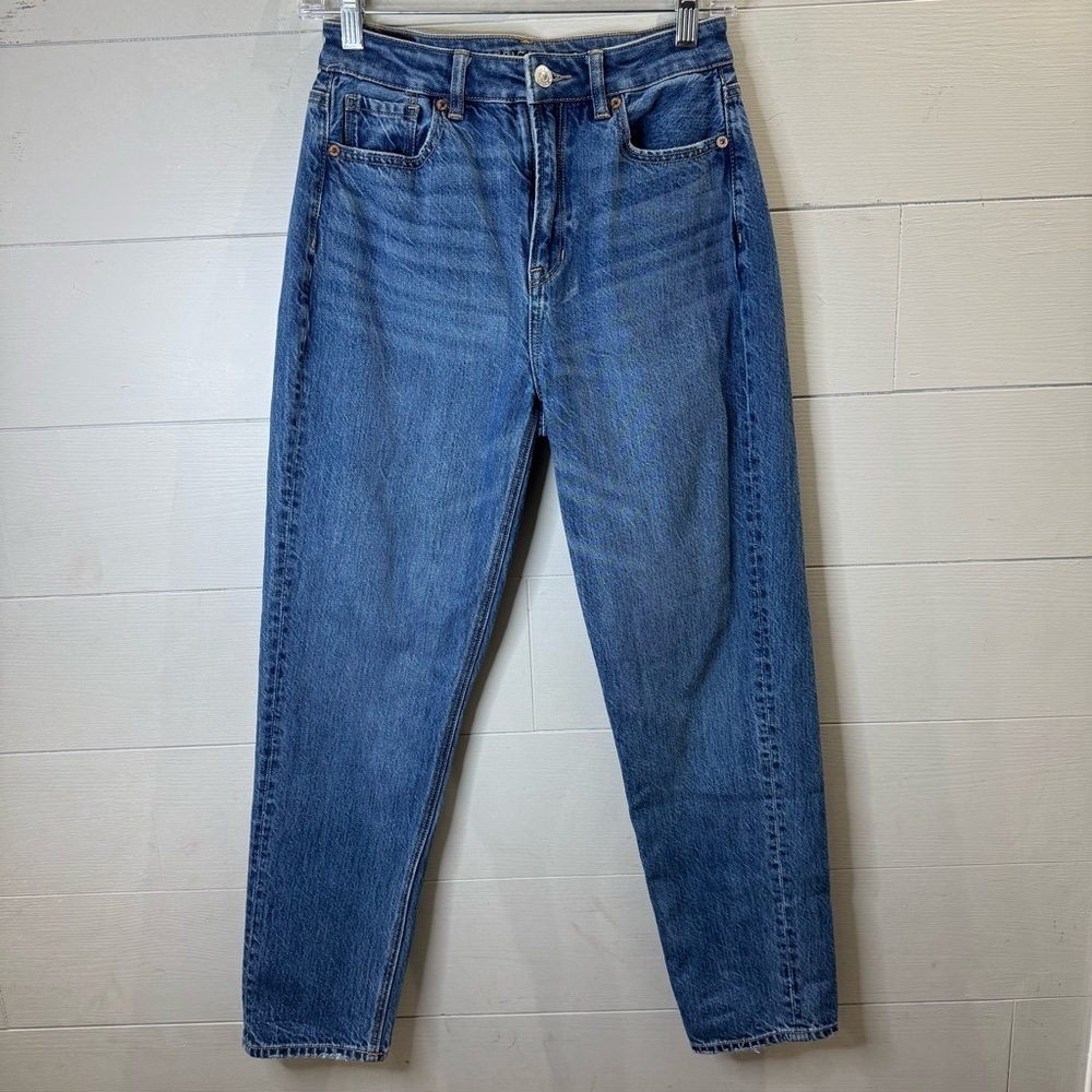 American Eagle | Women's Mom Straight Jean Size 0